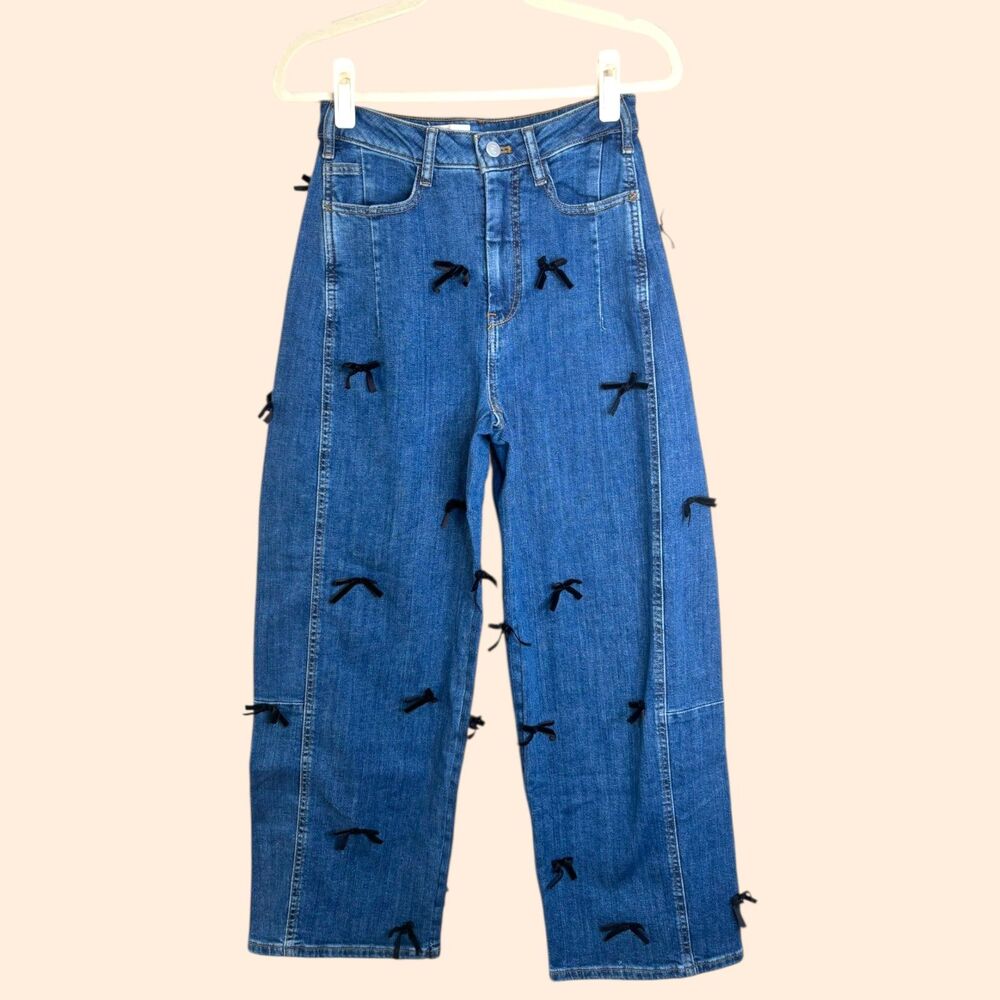 Pilcro Kenna Mid Rise Heritage Barrel Jeans Bow